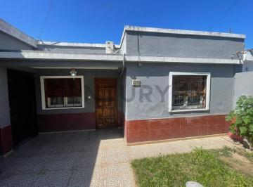 Casa · 69m² · 3 Ambientes · 1 Cochera · Venta Casa 3 Ambientes José C. Paz