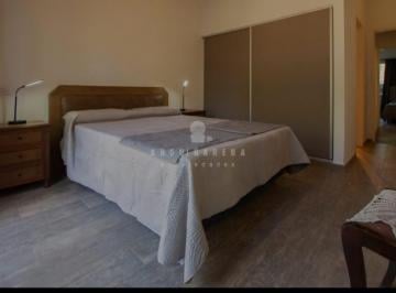 Casa · 65m² · 3 Ambientes · 1 Cochera · Casa Frida