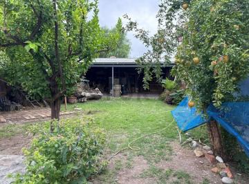Casa · 100m² · 5 Ambientes · 1 Cochera · Casa en Venta en Zona Centrica