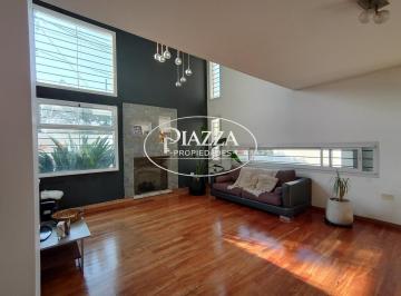 Casa · 210m² · 3 Dormitorios · 2 Cocheras · Casa 210 m² | 4 Dorm. C/suite Jacuzzi Pileta | Cochera 2 Autos | Apta Banco | Gonnet