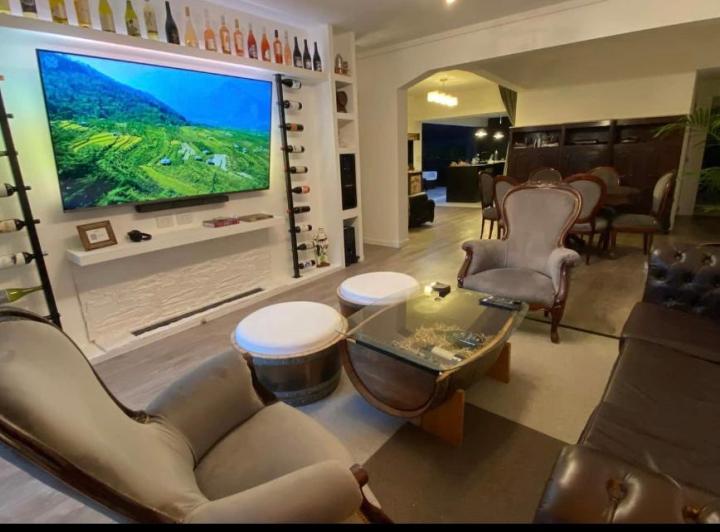 Belgrano R | 170 m&sup2; Premium Amoblado | 2 Suites + Cochera + Sauna | Oportunidad