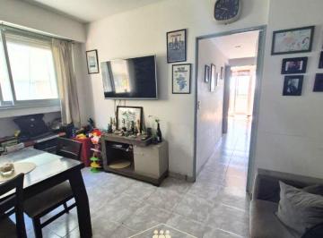 Departamento de 3 ambientes, Villa del Parque · Villa del Parque - 3 Ambientes 48 m² - Piso 12 - Balcón Al Frente - Baulera y Cochera