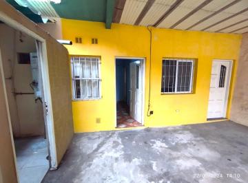 Departamento · 33m² · 2 Ambientes · 1 Cochera · Exelente PH Pta. Baja Fondo