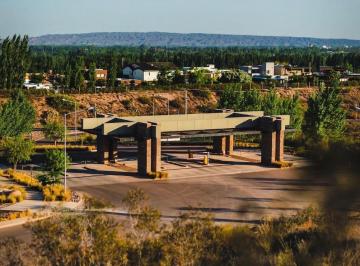 Terreno , Chacras de Coria · Lote de 811 m² en Barrio Aguaribay - Listo Para Escriturar