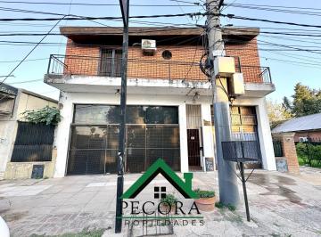 Local comercial · 353m² · 4 Ambientes · 2 Cocheras · Apta Credito - Local con Deposito y Casa - Av San Martin 959 - Belen de Escobar