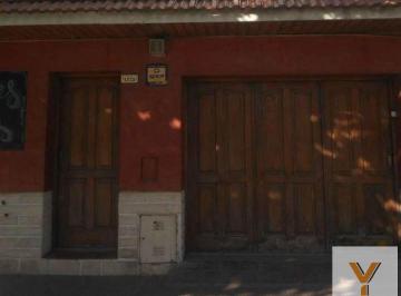 Casa · 473m² · 3 Ambientes · 2 Cocheras · Casa en Venta - 2 Dorm. 2 Baños - 700 m² - Necochea