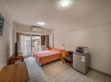 Departamento · 24m² · 1 Ambiente · Monoambiente Amoblado con Balcón en Alquiler Temporario en Retiro