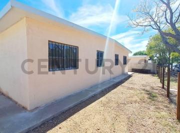 Casa · 50m² · 2 Dormitorios · 2 Cocheras · Alquiler - a Estrenar Casas en Complejo Cerrado - 2 Dorm. - Cochera - Patio - 75 Mtr