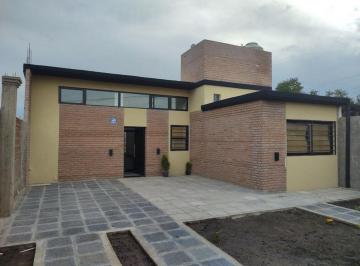 Casa · 60m² · 3 Ambientes · Casa de 3 Ambientes en Venta en Virrey del Pino