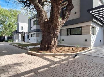 Casa · 160m² · 4 Ambientes · 2 Cocheras · Duplex de 3 Dorm. en Alquiler Housinh Real Cajal Barrio Argüello