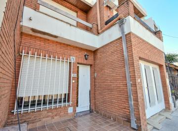 PH · 83m² · 6 Ambientes · 1 Cochera · PH en Venta, 4 Dorm., Zona Moron