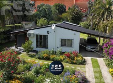 Casa · 115m² · 2 Ambientes · 5 Cocheras · Venta Casa en Glew