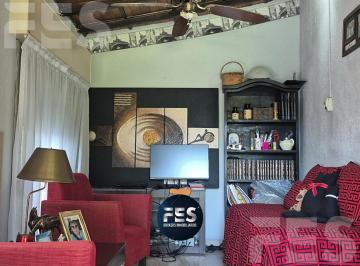 Casa · 115m² · 2 Ambientes · 5 Cocheras · Venta Casa en Glew