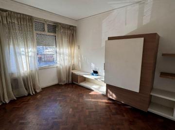 Departamento de 5 ambientes, La Plata · Departamento en Planta Alta con Patio en Venta