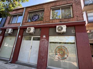Local comercial · 106m² · 4 Ambientes · PH en Pb