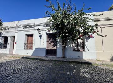 Casa · 194m² · 6 Ambientes · Venta Casa en Barrio Histórico de Colonia - 3 Dorm., Reciclada, Vista Al Río