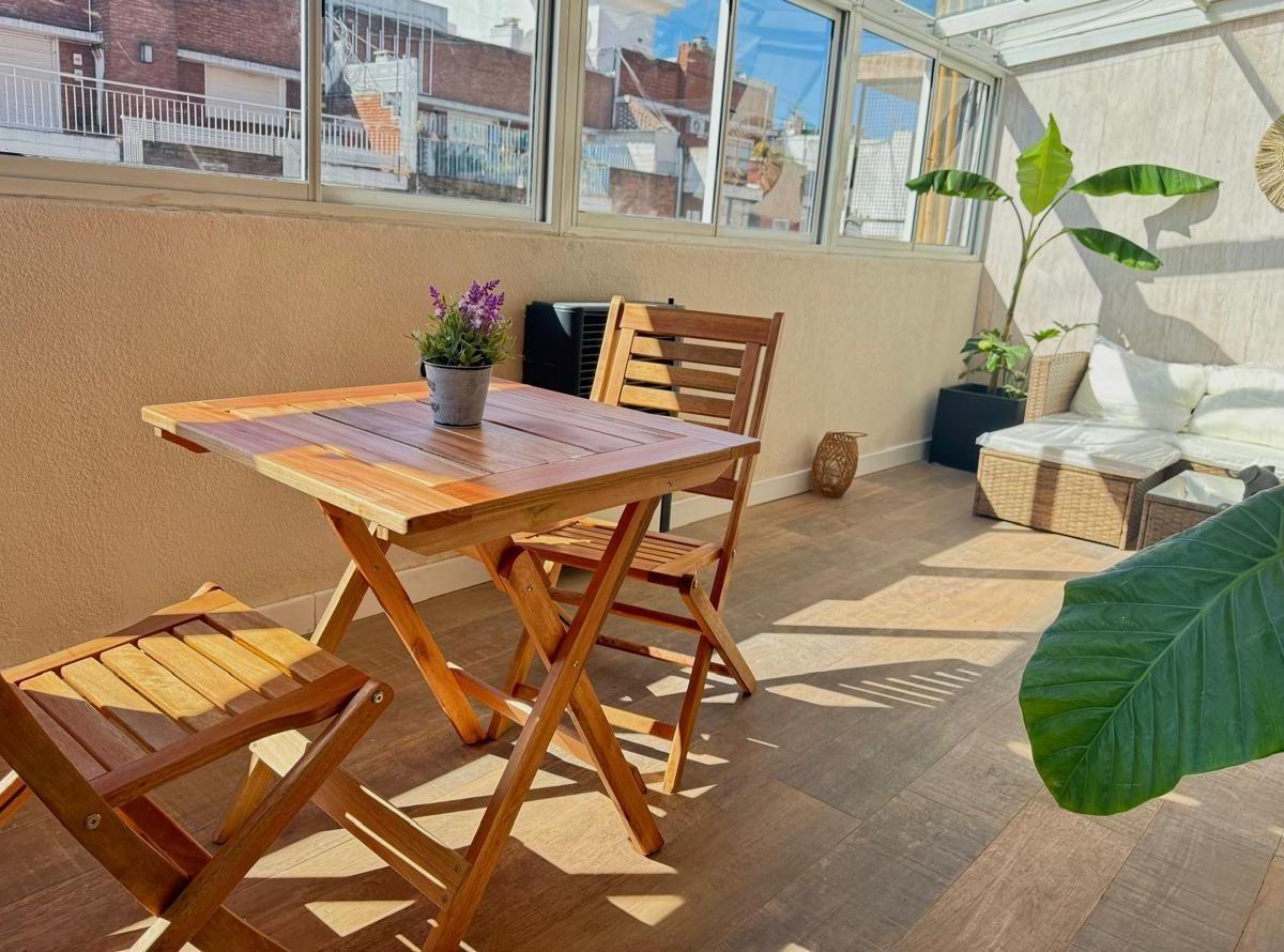 Depto 3 amb, 70m² con balcón terraza y parrilla — Plaza Mitre