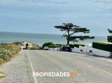 Foto1 · Oportunidad en Punta Ballena. Venta de Apartamento Duplex Tipo Casa