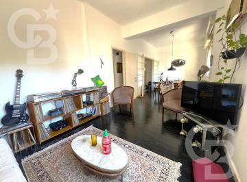 PH · 91m² · 4 Ambientes · PH en Colegiales con Espíritu Creativo, Mucha Luz y Ambientes Amplios - 91 m² Cub.