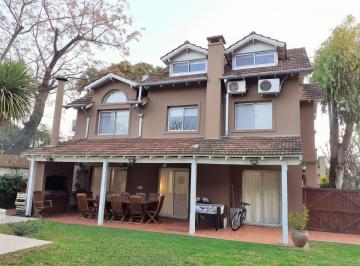 Casa de 7 ambientes, San Fernando · Casa en Venta en La Chacra - Victoria - San Fernando
