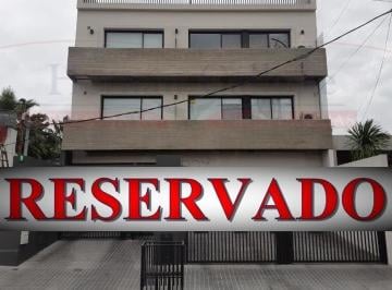 Departamento · 43m² · 2 Ambientes · 1 Cochera · Excelente Departamento 2 Ambientes con Balcón y Cochera