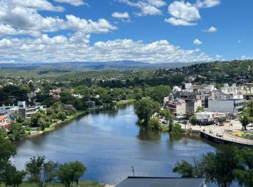 Departamento de 4 ambientes, Villa Carlos Paz · Venta: Sensacional Departamento de 2 Dorm con Cochera en El Centro de Villa Carlos Paz