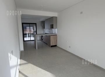 Casa · 58m² · 3 Ambientes · 1 Cochera · Duplex en Colinas de Manantiales