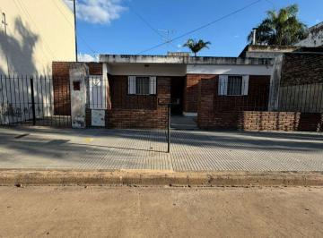 Casa de 5 ambientes, Santo Tomé · Chacabuco 2125 - Santo Tome
