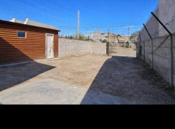 Casa , Puerto Madryn · Complejo con Dos Viviendas y Una Cabaña