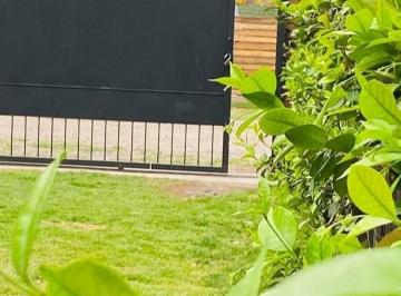 Vendo propiedad en fray luis beltran maipu con proyecto de ampliación a casa act · Venta de Quincho Cerrado con Pileta