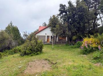 Casa de 4 ambientes, Villa Pehuenia · Casa a Refaccionar 4 Ambientes en Villa Pehuenia