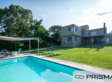 Casa · 1420m² · 9 Ambientes · 2 Cocheras · Casa - 3dorm - 4 Hojas