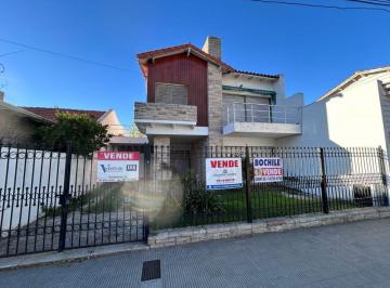 Casa de 5 ambientes, Bahía Blanca · Casa a La Venta - Pueyrredon 330