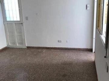 Departamento · 45m² · 3 Ambientes · Alquiler PH 2 Dorm. 18 y 531