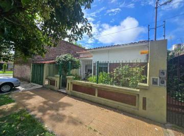Casa de 3 ambientes, Avellaneda · Casa en Venta de 3 Ambientes en Wilde con Facil Acceso a Capital Federal