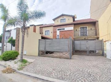 Departamento de 3 ambientes, Santa Teresita · Departamento en 1° Piso