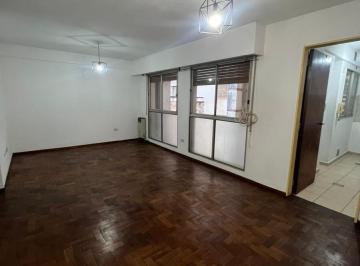 Departamento · 60m² · 3 Ambientes · Departamento 1 Dorm en Alquiler Centro Muy Amplio