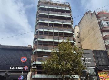 Departamento · 135m² · 4 Ambientes · 1 Cochera · Departamento en Venta | 4 Ambientes con Cochera | Flores
