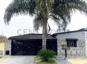 Casa · 70m² · 5 Ambientes · Venta Casa 5 Ambientes con Patio y Cochera Virrey del Pino