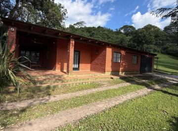 Casa · 2472m² · 1 Ambiente · 1 Cochera · Casa en Venta Estilo Rustico de Campo - Raco - Sauce Yacu