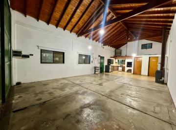 Casa · 70m² · 5 Cocheras · Casa Venta Paso del Rey Lote 550 m²