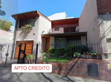 Casa · 256m² · 5 Ambientes · 1 Cochera · Casa 5 Amb. 4 Dorm. en Villa Pueyrredón - 256 m² Cub. Aprox. - Jardín, Quincho, Parrilla!