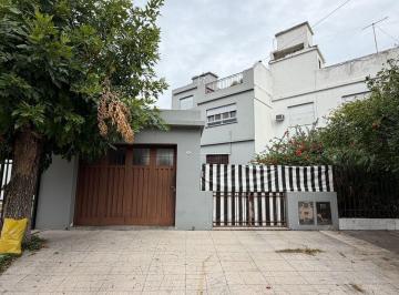 Casa · 280m² · 4 Ambientes · 2 Cocheras · Venta Casa 4 Amb El Palomar + 2 Locales Al Frente