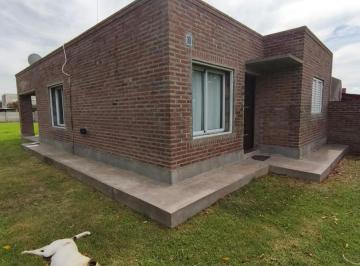Casa · 56m² · 2 Dormitorios · Casa en Funes