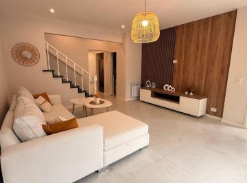 Departamento de 4 ambientes, Mar del Plata · Chalet de 160 m² con 3 Dorm. en Venta en Güemes