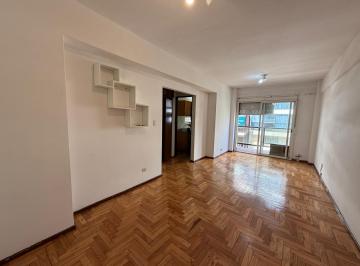 Departamento · 33m² · 1 Ambiente · En Venta Departamento de 1 Ambiente Al Frente con Balcon Recoleta