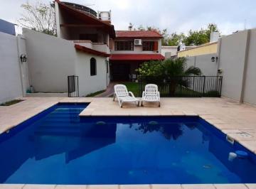 Casa · 310m² · 5 Dormitorios · 2 Cocheras · Casa en Quinta Sección - Mendoza