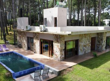 Casa · 1500m² · 3 Ambientes · Casa en Pinamar