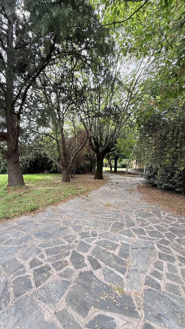 Excelente lote en venta!! Gran lugar para un proyecto único. Zona muy tranquila. 1878 m2