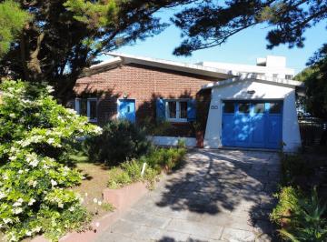 Casa · 117m² · 6 Ambientes · 1 Cochera · Casa 4 Dorm. en Venta o Alquiler Temporario en Pinamar